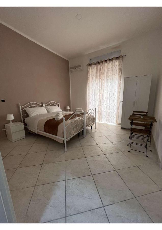 נאפולי La Svolta Rooms מראה חיצוני תמונה