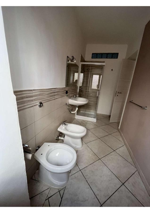 נאפולי La Svolta Rooms מראה חיצוני תמונה